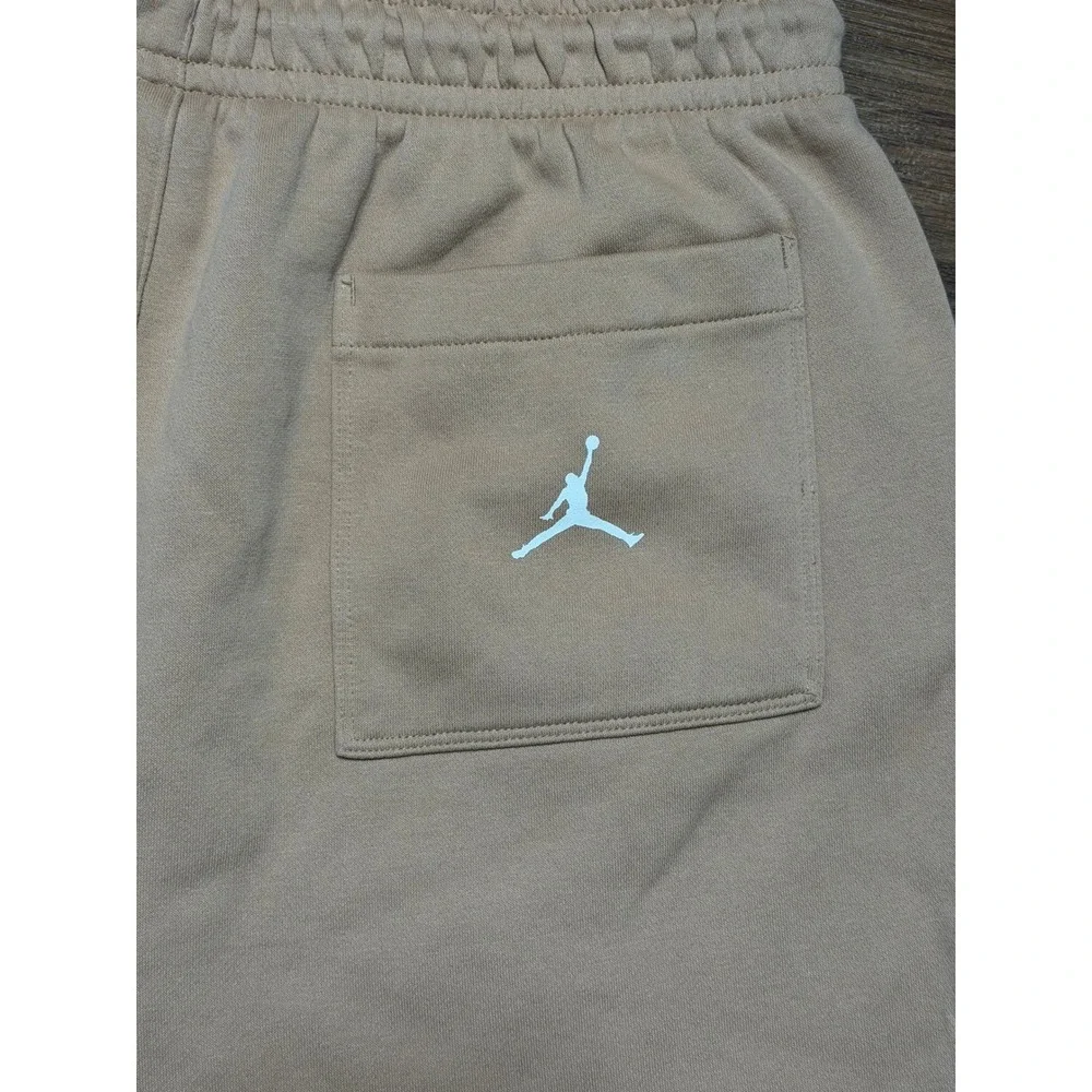 Jordan Flight MVP LOGO Graphic Fleece Shorts Mens Tan Brown Sz XL (FB7023-200)